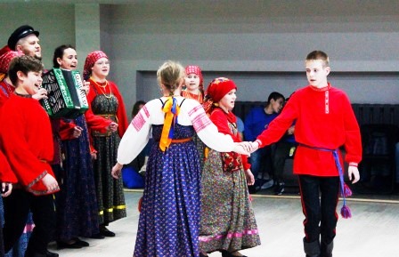 Фольклорный ансамбль &quot;Забавушка&quot; на конкурсе хороводов и хороводных игр в г. Ульяновске.